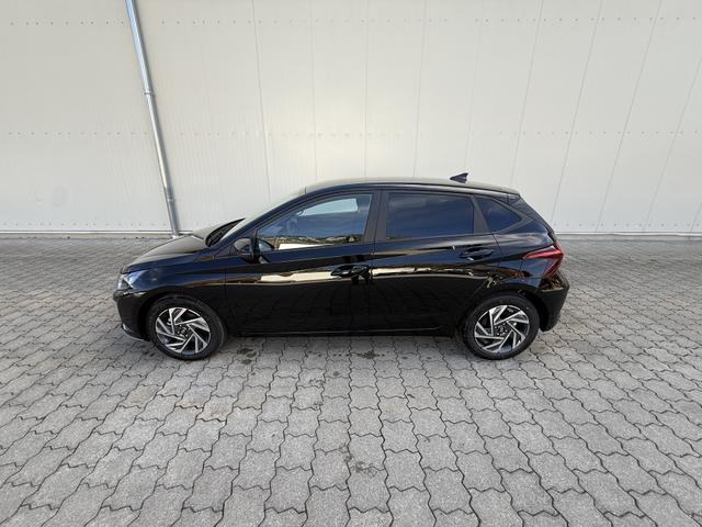 Hyundai i20 1.0 T-GDI Family , LHZ,R-Cam,Navi,App.Con,SHZ, 