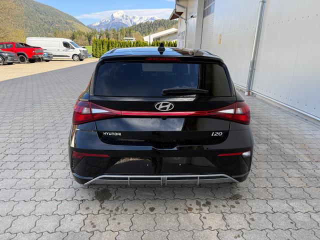 Hyundai i20 1.0 T-GDI Family , LHZ,R-Cam,Navi,App.Con,SHZ, 