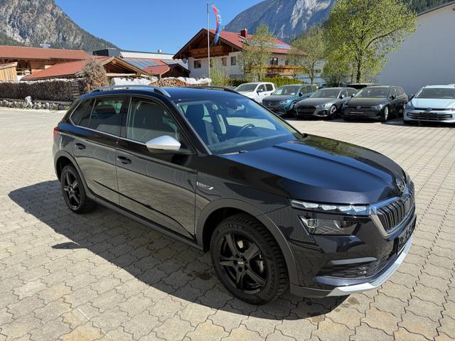 Skoda Kamiq - 1.0 TSI Scoutline OPF,SHZ,AppCon.,R-Cam,8-fach