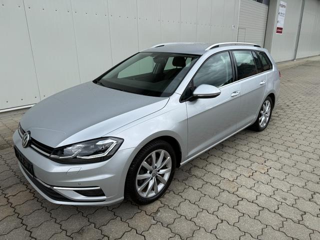 Volkswagen Golf Variant VII 1.5 TSI Highline,ACC,Navi,AHK , LHZ,SHZ 