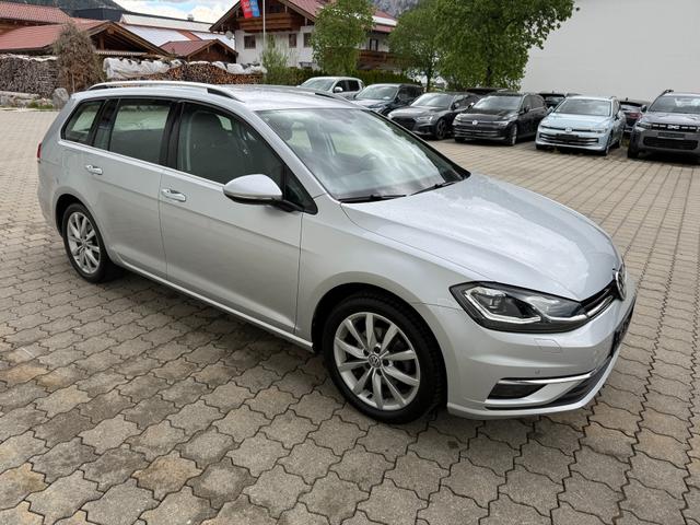 Volkswagen Golf Variant - VII 1.5 TSI Highline,ACC,Navi,AHK , LHZ,SHZ
