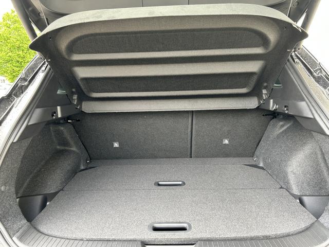 Nissan Qashqai 1.3 DIG-T MHEV Tekna 4x4, AT, PDC, SHZ, Kamera 