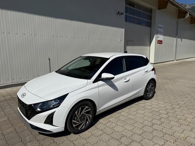 Hyundai i20 1.0 T-GDI Family , LHZ,R-Cam,Navi,App.Con,SHZ, 