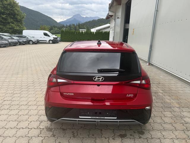Hyundai i20 1.0 T-GDI Family , LHZ,R-Cam,Navi,App.Con,SHZ, 