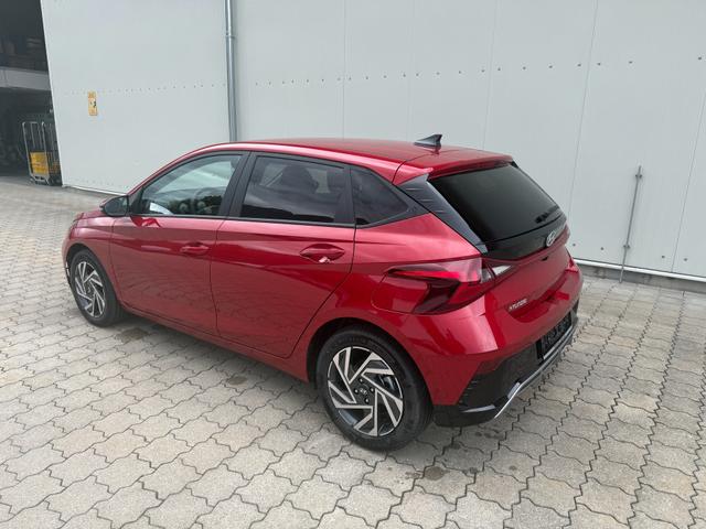 Hyundai i20 1.0 T-GDI Family , LHZ,R-Cam,Navi,App.Con,SHZ, 