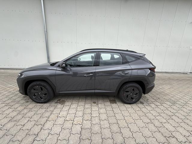 Hyundai TUCSON 1.6 T-GDI Family AT 4WD,Navi,R-Cam,SHZ,AppCon. 