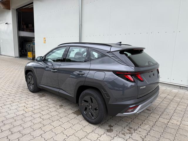 Hyundai TUCSON 1.6 T-GDI Family AT 4WD,Navi,R-Cam,SHZ,AppCon. 