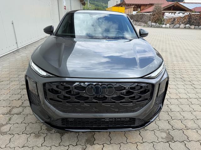 Audi Q3 Sportback 2.0 TFSI S-Line quattro, LHZ,5J.Garantie,R-Cam,AppCon. 