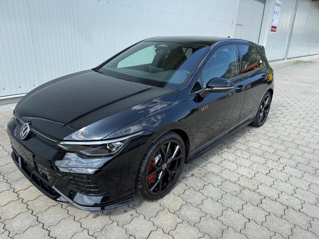 Volkswagen Golf VIII 2.0 TSI GTI Clubsport, IQ Light, R-Cam,DCC.Pano,ACC.Harmann Kardon 