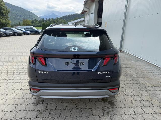 Hyundai TUCSON 1.6 T-GDI Family AT 4WD,Navi,R-Cam,SHZ,AppCon. 