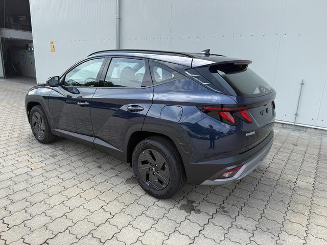 Hyundai TUCSON 1.6 T-GDI Family AT 4WD,Navi,R-Cam,SHZ,AppCon. 
