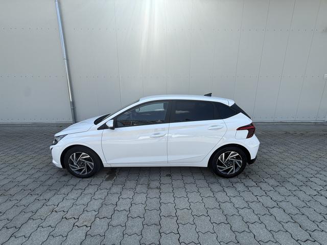 Hyundai i20 FL 1.0 TGDI 7DCT Family, R-Cam,Navi,LHZ,SHZ,ICC 