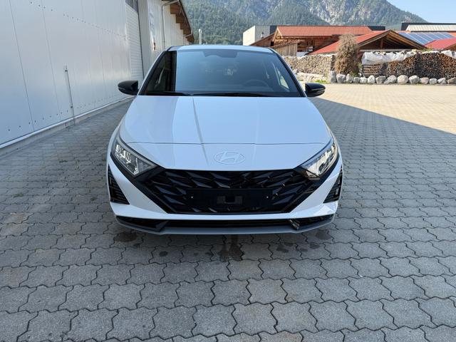 Hyundai i20 FL 1.0 TGDI 7DCT Black Edition, R-Cam,Navi,LHZ,SHZ,ICC 