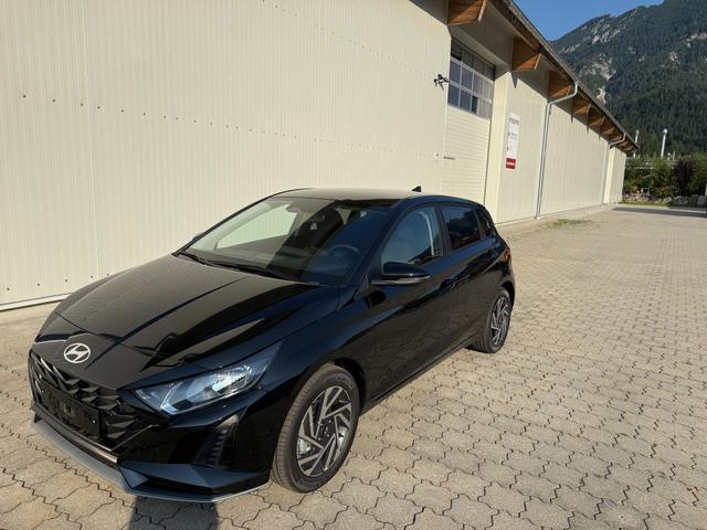 Hyundai i20 1.0 T-GDI Family , LHZ,R-Cam,Navi,App.Con,SHZ,ICC 