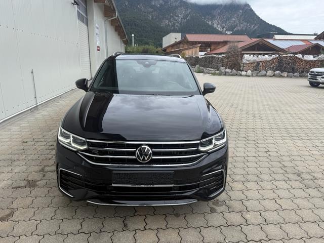Volkswagen Tiguan Allspace 2.0 TSI DSG R-Line 4Motion,7-Sitzer,ACC,R-Cam,Navi 
