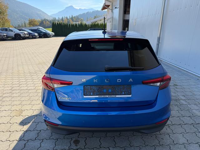 Skoda Fabia 1.0 TSI DSG Drive Plus, SHZ,R-Cam,App.Con.,8-fach 