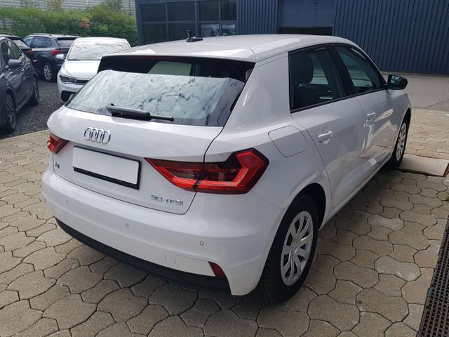 Audi / A1 Sportback / / / / 
