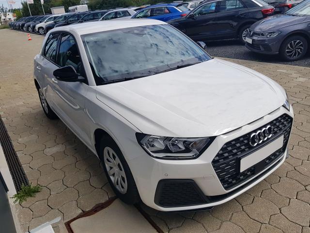 Audi / A1 Sportback / / / / 