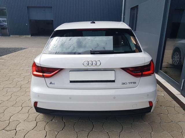 Audi / A1 Sportback / / / / 