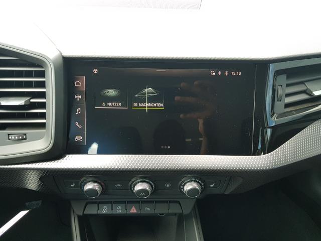 Audi / A1 Sportback / / / / 