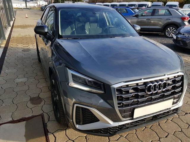Audi / Q2 / / / / 