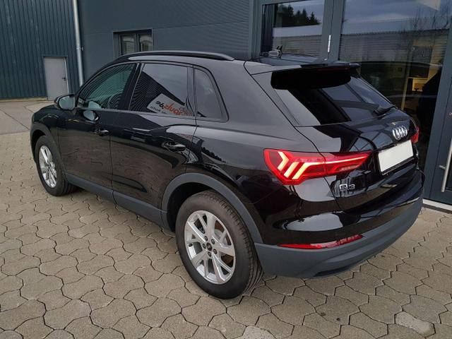 Audi / Q3 / Schwarz / / / Q3 Advanced 35TDI S-Tronic 110KW Navi, 18, ACC, SHZ