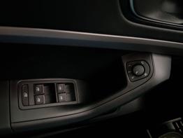 Seat / Ateca / Schwarz /  /  / Ateca FR 2,0TDI DSG 110KW DCC, Navi, Pano, AHK, SHZ, 360°