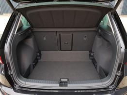 Seat / Ateca / Schwarz /  /  / Ateca FR 2,0TDI DSG 110KW DCC, Navi, Pano, AHK, SHZ, 360°