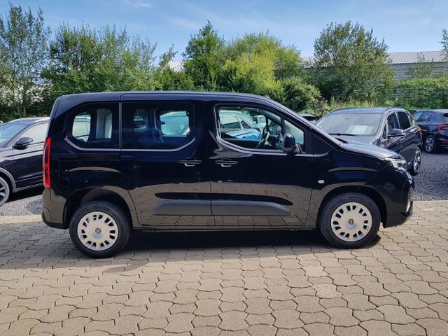 Opel / Combo / Schwarz / / / Combo Kombi neues Modell N1 1,5Td 74KW/100PS Schalter, 5-Sitzer, Navi, 2 Schiebetüren, Rückfahrkamera, Matrix LED