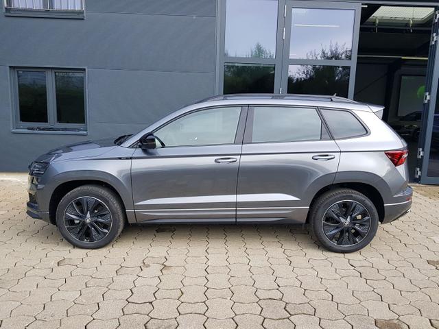 Skoda / Karoq / Grau / / / Karoq Sportline 1,5TSI DSG 110KW Columbus, AHK, SHZ, Totwinkelassist, Virtual Pedal