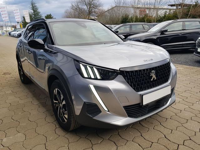 Peugeot / 2008 / Silber / / / 2008 GT 1,2 Automatik 96KW/130PS Navi, SHZ, Totwinkel