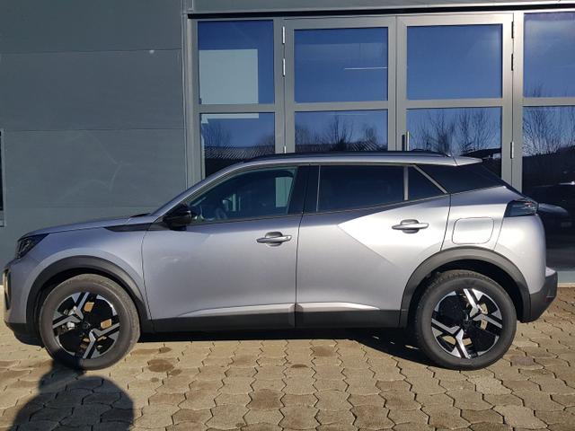 Peugeot / 2008 / Silber / / / 2008 Allure 1,2 PureTech 74KW/101PS Navi, SHZ, Kamera