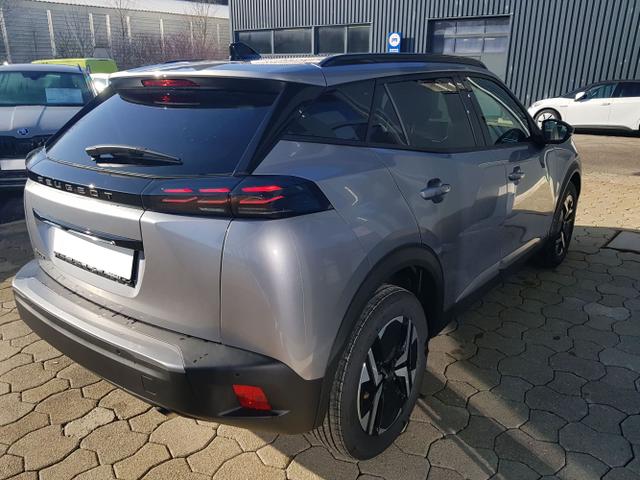 Peugeot / 2008 / Silber / / / 2008 Allure 1,2 PureTech 74KW/101PS Navi, SHZ, Kamera