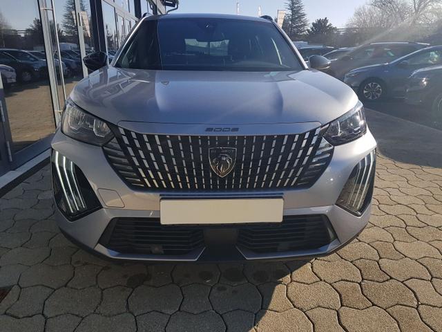 Peugeot / 2008 / Silber / / / 2008 Allure 1,2 PureTech 74KW/101PS Navi, SHZ, Kamera