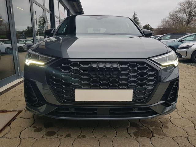 Audi / Q3 Sportback / Grau / / / Q3 Sportback S-Line 40TFSI quattro S-Tronic 140KW/190PS Pano, Navi, AHK, Totwinkel, 20