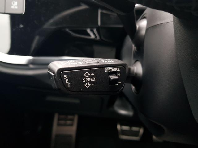 Audi / Q3 Sportback / Grau / / / Q3 Sportback S-Line 40TFSI quattro S-Tronic 140KW/190PS Pano, Navi, AHK, Totwinkel, 20
