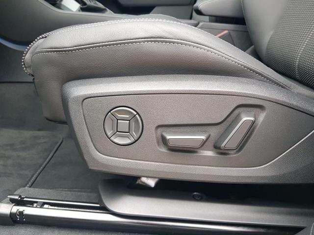 Audi / Q3 Sportback / Grau / / / Q3 Sportback S-Line 40TFSI quattro S-Tronic 140KW/190PS Pano, Navi, AHK, Totwinkel, 20