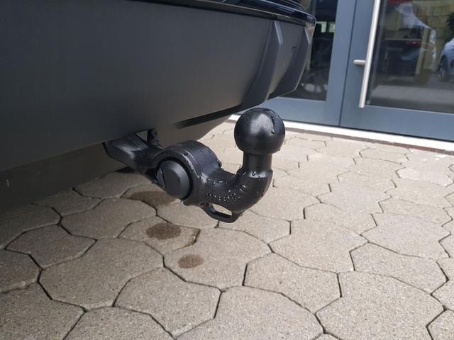 Audi / Q3 Sportback / Grau / / / Q3 Sportback S-Line 40TFSI quattro S-Tronic 140KW/190PS Pano, Navi, AHK, Totwinkel, 20