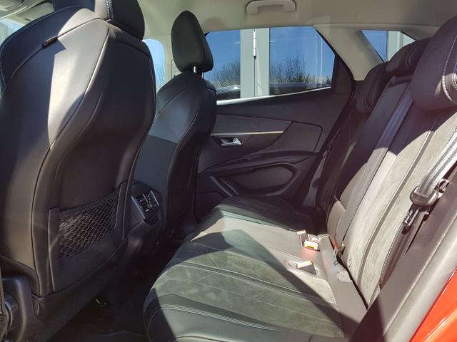 Peugeot / 3008 / / / / 