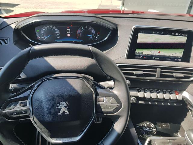 Peugeot / 3008 / / / / 