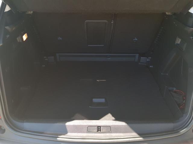 Peugeot / 3008 / / / / 