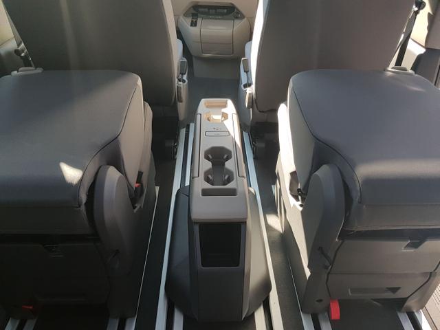 Volkswagen / T7 Multivan / / / / 