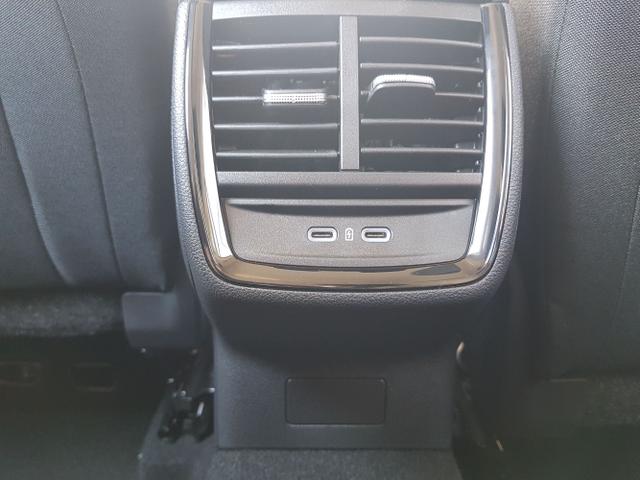 Skoda / Kamiq / Grau / / / Kamiq Selection 1,0TSI 85KW/116PS 5 Jahre Garantie, Sitzheizung, Climatronic