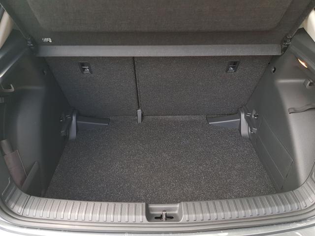 Skoda / Fabia / Grau / / / Fabia Selection 1,0TSI DSG 85KW/116PS ACC, SHZ, 16, Climatonic
