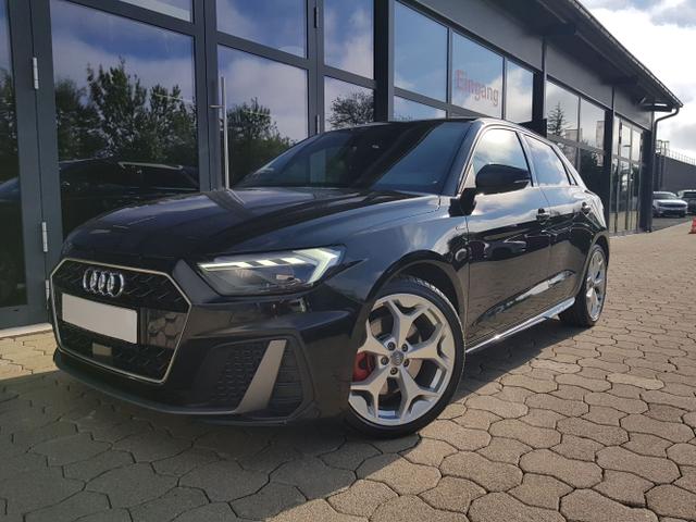 Audi / A1 Sportback / / / / 