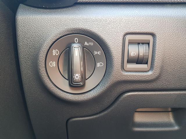Skoda / Fabia / Blau / / / Fabia Selection 1,0TSI DSG 85KW/116PS ACC, SHZ, 16, Climatonic