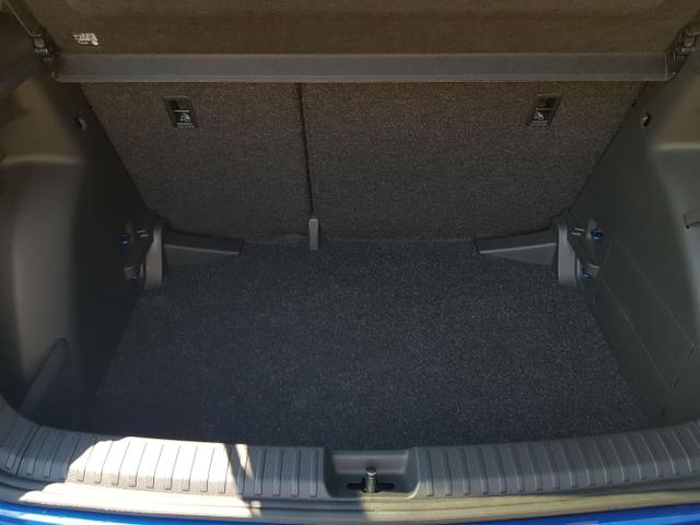 Skoda / Fabia / Blau / / / Fabia Selection 1,0TSI DSG 85KW/116PS ACC, SHZ, 16, Climatonic