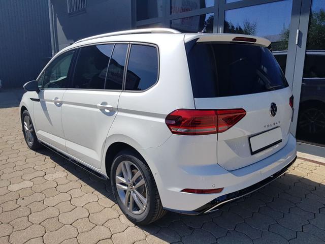 Volkswagen / Touran / Weiß / / / Touran Comfort Plus R-Line 1,5TSI DSG 110KW 7 Sitze, AHK, IQ-LED, Easy Open
