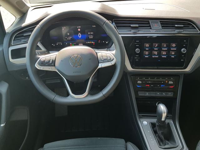 Volkswagen / Touran / Weiß / / / Touran Comfort Plus R-Line 1,5TSI DSG 110KW 7 Sitze, AHK, IQ-LED, Easy Open
