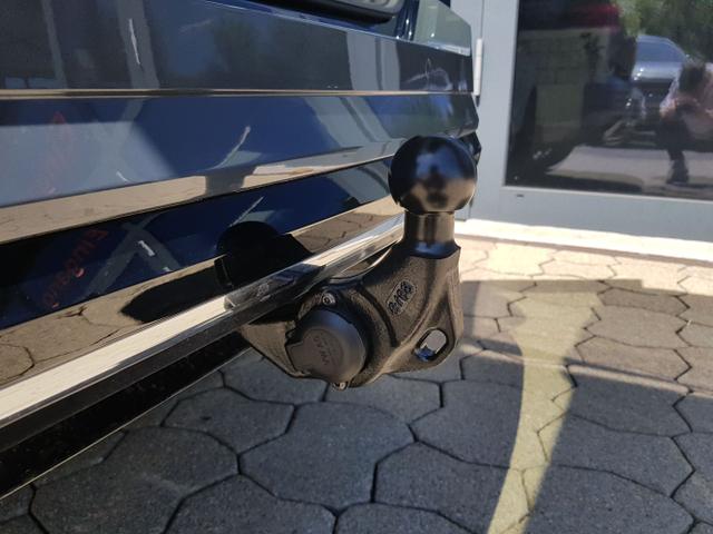 Volkswagen / Touran / / / / 